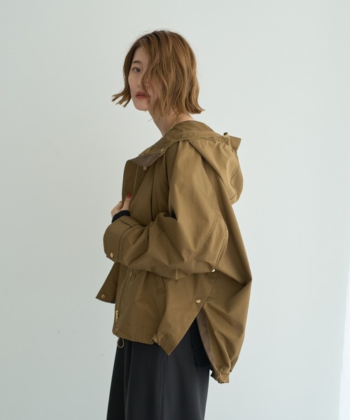 YECCA VECCA（イェッカヴェッカ）の「【撥水】マウンテンパーカー（マウンテンパーカー・レディース・カーキ/ブラック・FREE）」の19枚目の写真