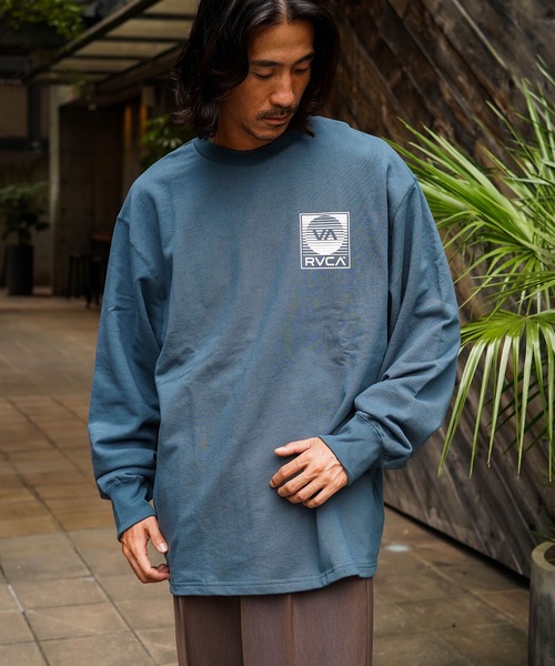 RVCA(ルーカ)の「RVCA メンズ BLINDER LT ロンT 【2025年秋冬モデル】/ルーカバックプリント長袖ロンT(Tシャツ/カットソー・メンズ・オフホワイト/ブラック/ブルー系その他/ベージュ・SMALL/MEDIUM/LARGE/X-LARGE)」の17枚目の写真