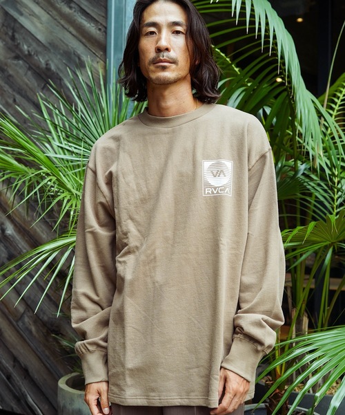 RVCA(ルーカ)の「RVCA メンズ BLINDER LT ロンT 【2025年秋冬モデル】/ルーカバックプリント長袖ロンT(Tシャツ/カットソー・メンズ・オフホワイト/ブラック/ブルー系その他/ベージュ・SMALL/MEDIUM/LARGE/X-LARGE)」の11枚目の写真