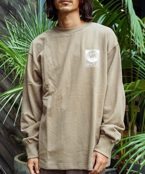 RVCA(ルーカ)の「RVCA メンズ BLINDER LT ロンT 【2025年秋冬モデル】/ルーカバックプリント長袖ロンT(Tシャツ/カットソー・メンズ・オフホワイト/ブラック/ブルー系その他/ベージュ・SMALL/MEDIUM/LARGE/X-LARGE)」の13枚目の写真