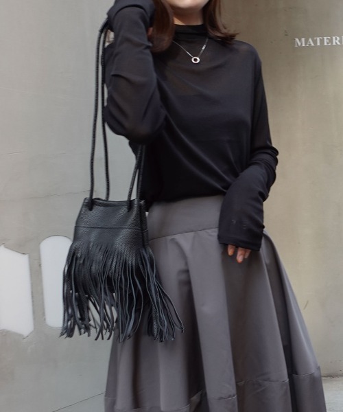 CORNERS(コーナーズ)の「フェイクレザーフリンジショルダーバッグ(ショルダーバッグ・レディース・ブラック/ブラウン/ベージュ・FREE)」の8枚目の写真