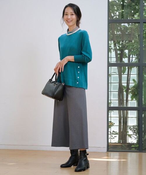 J.PRESS Ladies(J.プレス レディス)の「WORETED WOOL BLEND クルーネック ニット(ニット/セーター・レディース・ライトグレー系/オレンジ系/パイングリーン系/ネイビー系・SMALL)」の6枚目の写真