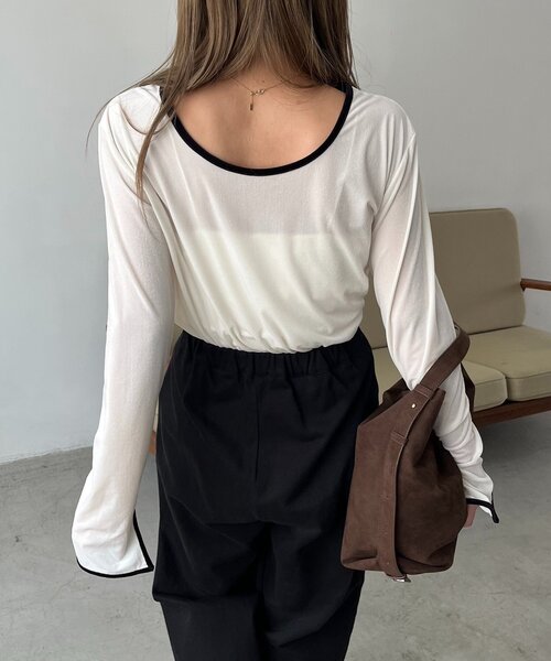CAPRICIEUX LE'MAGE（カプリシューレマージュ）の「【前後2WAY】ベロアリンガーTシャツ（Tシャツ/カットソー・レディース・オフホワイト/ブラック/ブラウン・FREE）」の5枚目の写真