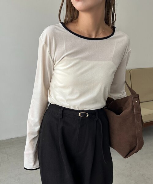 CAPRICIEUX LE'MAGE（カプリシューレマージュ）の「【前後2WAY】ベロアリンガーTシャツ（Tシャツ/カットソー・レディース・オフホワイト/ブラック/ブラウン・FREE）」の10枚目の写真