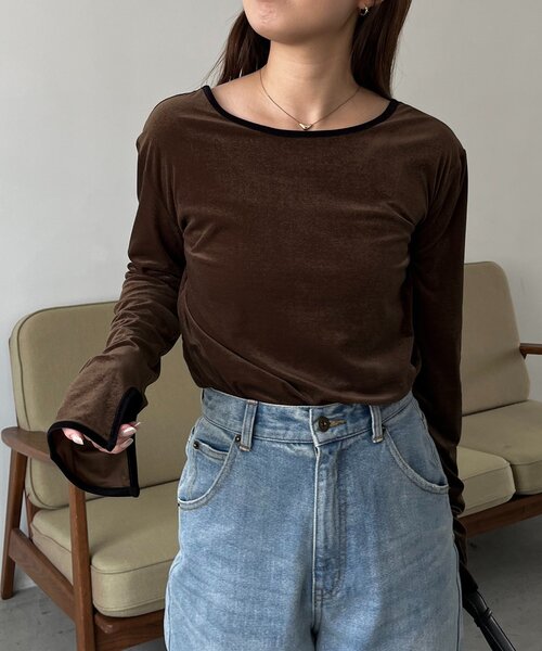 CAPRICIEUX LE'MAGE（カプリシューレマージュ）の「【前後2WAY】ベロアリンガーTシャツ（Tシャツ/カットソー・レディース・オフホワイト/ブラック/ブラウン・FREE）」の19枚目の写真