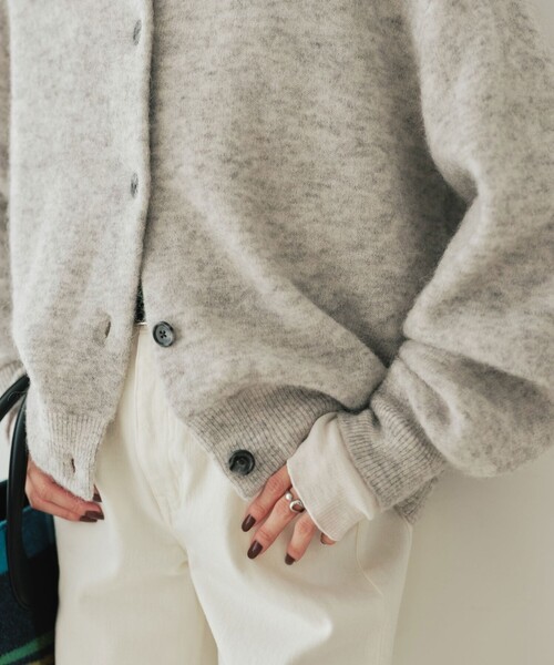 green label relaxing(グリーンレーベルリラクシング)の「アルパカブレンド クルーネック カーディガン(カーディガン/ボレロ・レディース・レッド/ライトグレー/ライトブルー/ベージュ・FREE)」の12枚目の写真