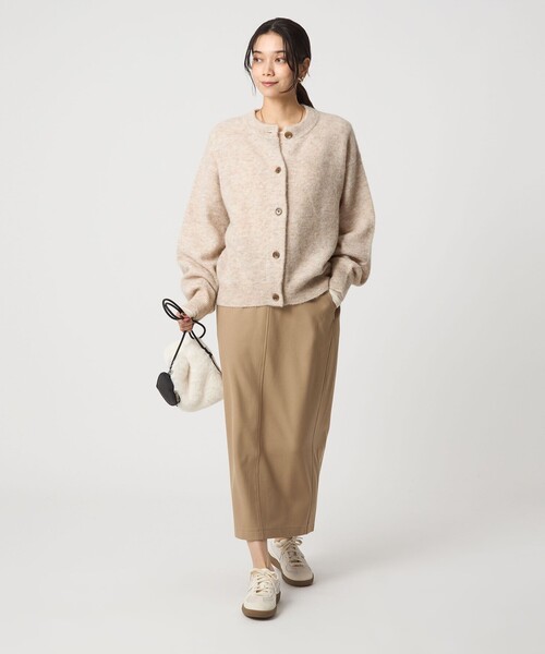 green label relaxing(グリーンレーベルリラクシング)の「アルパカブレンド クルーネック カーディガン(カーディガン/ボレロ・レディース・レッド/ライトグレー/ライトブルー/ベージュ・FREE)」の21枚目の写真