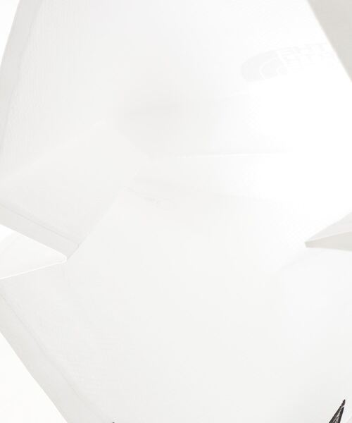 THE NORTH FACE(ザノースフェイス)の「【THE NORTH FACE】ノースフェイス SHOPPER BAG ホワイトレーベル ショッパーバッグ Mサイズ(エコバッグ/サブバッグ・メンズ・ホワイト・MEDIUM)」の4枚目の写真