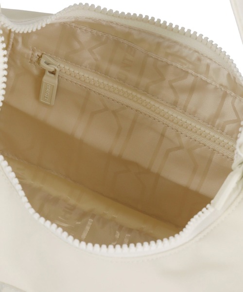 HUNTER(ハンター)の「HUNTER/ハンター ショルダーバッグ NYLON MIDI HOBO ナイロンミディアムホーボー 撥水 UBS5555KBM(ショルダーバッグ・レディース・ホワイト・FREE)」の9枚目の写真