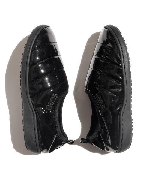 SUBU(スブ)の「【SUBU/スブ】SB041 VAMP ENAMEL / エナメル ダウンサンダル / 冬用シューズ(スリッポン・メンズ・ブラック系その他・1/2/3)」の19枚目の写真