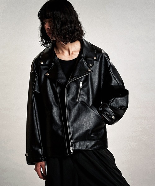 NO ID.(ノーアイディ)の「【NO ID.】Synthetic Leather Big Riders Jacket / シンセティック レザー ビッグ ライダース ジャケット(ライダースジャケット・メンズ・ブラック・ONE SIZE)」の15枚目の写真