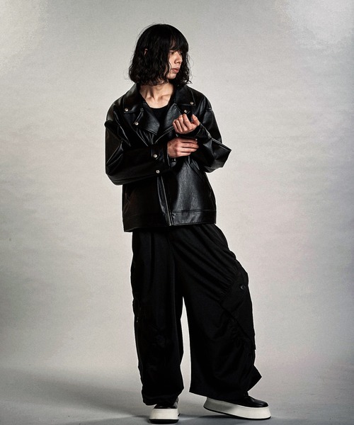 NO ID.(ノーアイディ)の「【NO ID.】Synthetic Leather Big Riders Jacket / シンセティック レザー ビッグ ライダース ジャケット(ライダースジャケット・メンズ・ブラック・ONE SIZE)」の5枚目の写真