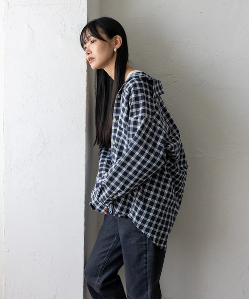 VitaFelice(ヴィータフェリーチェ)の「オーバーサイズタータンチェックシャツ(シャツ/ブラウス・レディース・ブラック/レッド/ブルー・FREE)」の17枚目の写真