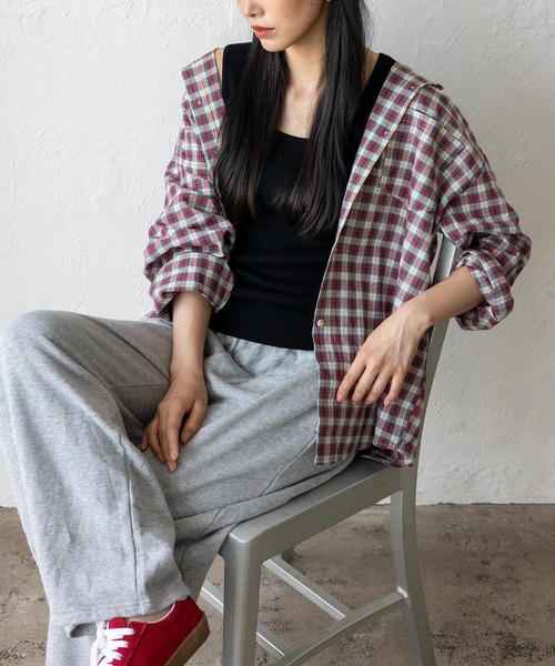 VitaFelice(ヴィータフェリーチェ)の「オーバーサイズタータンチェックシャツ(シャツ/ブラウス・レディース・ブラック/レッド/ブルー・FREE)」の4枚目の写真