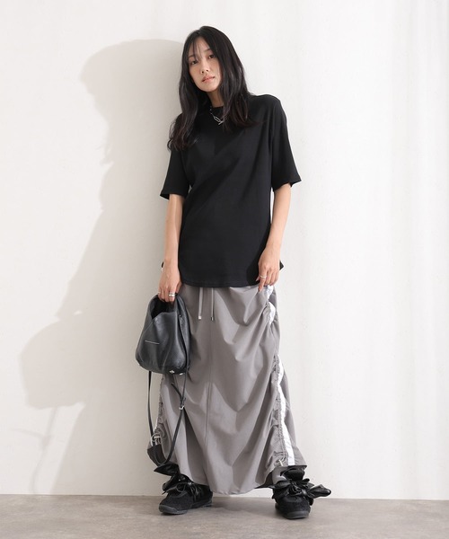 ElegChic（エレグシック）の「2×2リブ プチハイネック半袖Tシャツ（Tシャツ/カットソー・レディース・ホワイト/ブラック・M/L/XL/XXL/4L）」の3枚目の写真