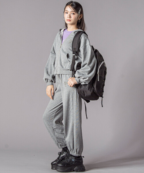 ZIDDY（ジディ）の「パーカーボトムセット(130~160cm)（セットアップ・キッズ・グレー/ブラック・150cm/FREE/130cm/140cm）」の4枚目の写真