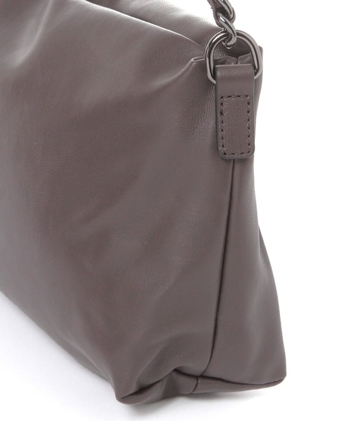 Elura（エルーラ）の「ポーチセットフェイクスエードトート/574979（ハンドバッグ・レディース・ブラウン系その他2/ダークブラウン・ONE SIZE）」の15枚目の写真