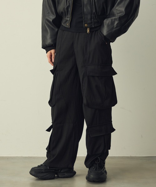 Shoowtime(ショウタイム)の「Double cargo wide slacks / ダブルカーゴワイドスラックス(スラックス・メンズ・ブラック・X-LARGE/MEDIUM/LARGE)」の4枚目の写真