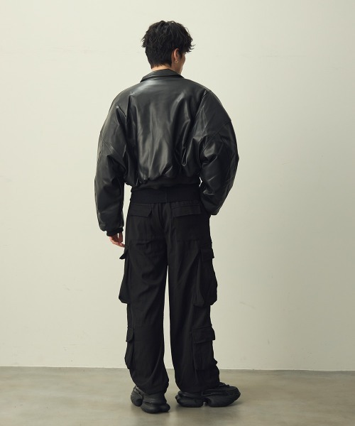 Shoowtime(ショウタイム)の「Double cargo wide slacks / ダブルカーゴワイドスラックス(スラックス・メンズ・ブラック・X-LARGE/MEDIUM/LARGE)」の3枚目の写真