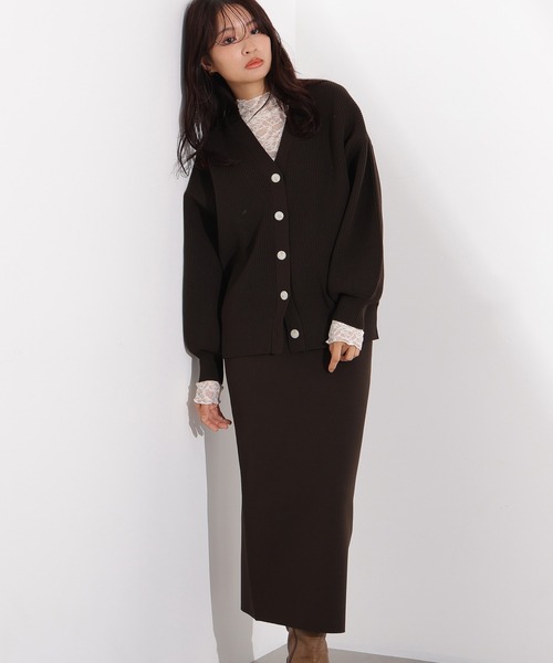 N.（N. Natural Beauty Basic）（エヌエヌナチュラルビューティーベーシック）の「【PS/低身長サイズ】フォルムニットカーデセットアップ（ワンピース・レディース・ブラウン/ブルー/オフホワイト・P/S/MEDIUM）」の2枚目の写真