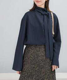 ボウタイブラウス