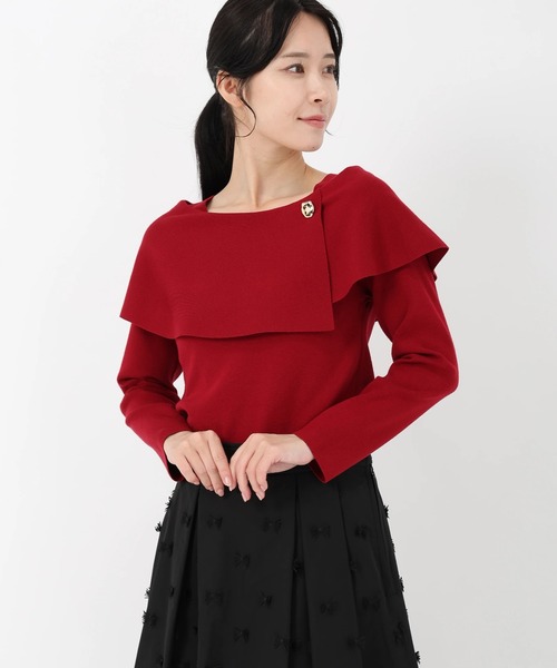 STRAWBERRY-FIELDS（ストロベリーフィールズ）の「シェルストレッチ_釦付きケープ風ニット（ニット/セーター・レディース・ブラック/ピンクベージュ/ローズ・2）」の4枚目の写真