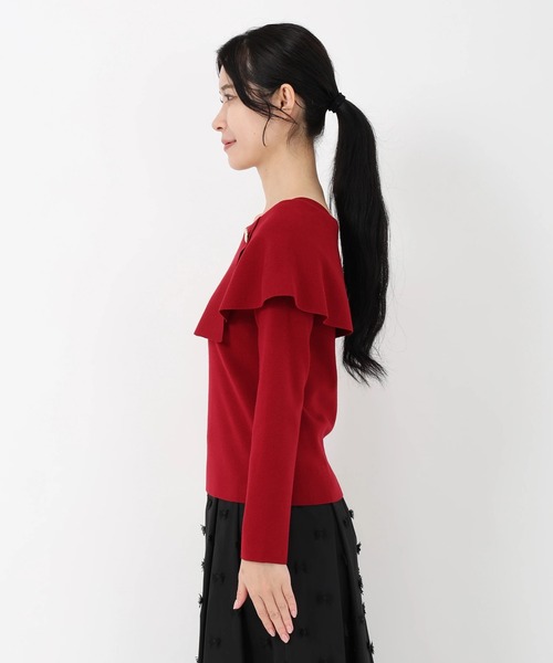 STRAWBERRY-FIELDS（ストロベリーフィールズ）の「シェルストレッチ_釦付きケープ風ニット（ニット/セーター・レディース・ブラック/ピンクベージュ/ローズ・2）」の5枚目の写真