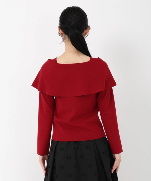 STRAWBERRY-FIELDS（ストロベリーフィールズ）の「シェルストレッチ_釦付きケープ風ニット（ニット/セーター・レディース・ブラック/ピンクベージュ/ローズ・2）」の6枚目の写真