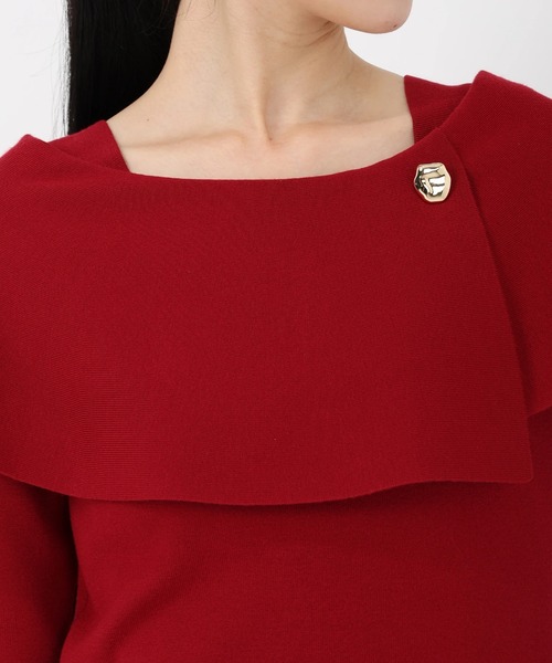 STRAWBERRY-FIELDS（ストロベリーフィールズ）の「シェルストレッチ_釦付きケープ風ニット（ニット/セーター・レディース・ブラック/ピンクベージュ/ローズ・2）」の7枚目の写真