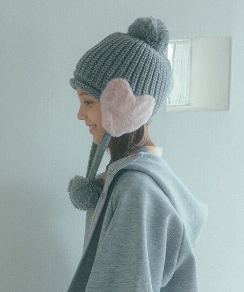 green label relaxing(グリーンレーベルリラクシング)の「ハートモチーフ ニットキャップ / 帽子 / キッズ(ニットキャップ/ビーニー・キッズ・グレー系/クリーム・FREE)」の1枚目の写真