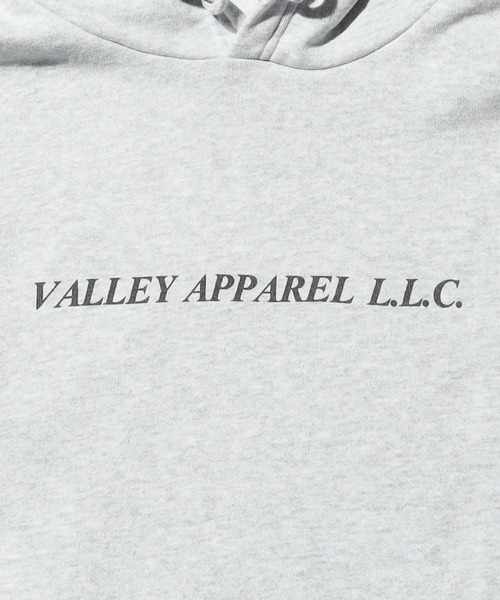 Valley Apparel(バレーアパレル)の「バーティカルロゴパーカー(パーカー・メンズ・ヘザーグレー/ブラック・LARGE/X-LARGE/MEDIUM)」の13枚目の写真