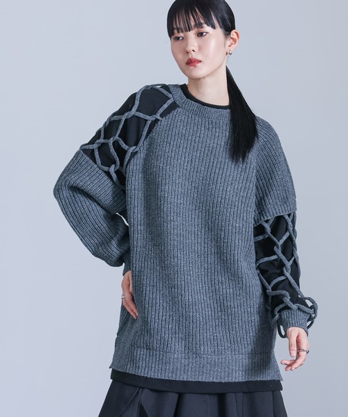 kOhAKU(コハク)の「『異素材ドッキングクロスデザインニット』(ニット/セーター・レディース・チャコール/ブラック・FREE)」の13枚目の写真