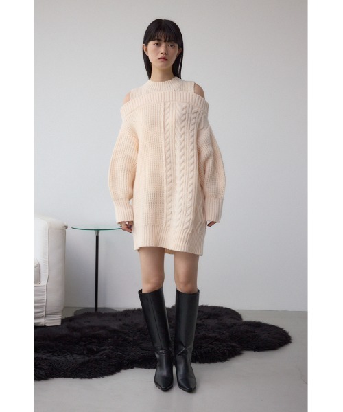 AZUL by moussy(アズールバイマウジー)の「オープンショルダーケーブルニット(ニット/セーター・レディース・杢グレー/アイボリー/ブラック・SMALL/MEDIUM)」の14枚目の写真