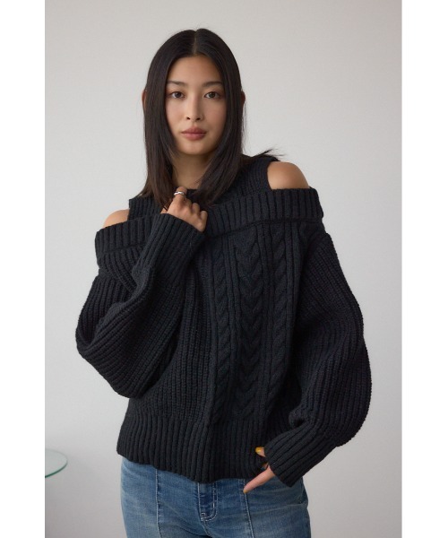 AZUL by moussy(アズールバイマウジー)の「オープンショルダーケーブルニット(ニット/セーター・レディース・杢グレー/アイボリー/ブラック・SMALL/MEDIUM)」の17枚目の写真