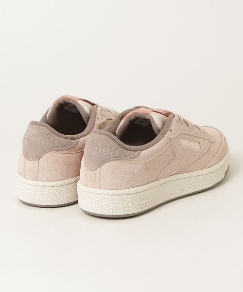 Reebok(リーボック)の「クラブシー 85 / CLUB C 85(スニーカー・メンズ・ライトグレー/コーラルピンク・23.0cm/23.5cm/24.5cm/24.0cm/25.0cm/25.5cm/26.0cm/26.5cm/27.0cm/27.5cm/28.0cm/28.5cm/29.0cm)」の15枚目の写真