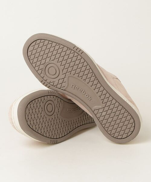 Reebok(リーボック)の「クラブシー 85 / CLUB C 85(スニーカー・メンズ・ライトグレー/コーラルピンク・23.0cm/23.5cm/24.5cm/24.0cm/25.0cm/25.5cm/26.0cm/26.5cm/27.0cm/27.5cm/28.0cm/28.5cm/29.0cm)」の16枚目の写真