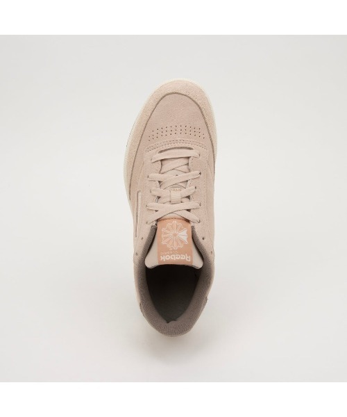 Reebok(リーボック)の「クラブシー 85 / CLUB C 85(スニーカー・メンズ・ライトグレー/コーラルピンク・23.0cm/23.5cm/24.5cm/24.0cm/25.0cm/25.5cm/26.0cm/26.5cm/27.0cm/27.5cm/28.0cm/28.5cm/29.0cm)」の4枚目の写真
