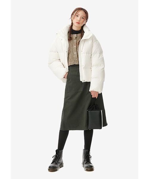 MUSINSA STANDARD WOMAN（ムシンサスタンダードウーマン）の「レディースダウンパフショートパッド入りジャケット[アイボリー]（ダウンジャケット/コート・レディース・その他・SMALL/MEDIUM/LARGE/X-SMALL）」の14枚目の写真