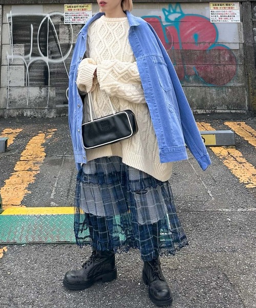 Alley Tokyo(アリートーキョー)の「【MENDL'S】ウォッシュ加工モンスターカバーオール(デニムジャケット・レディース・ブラウン/ブルー・FREE)」の11枚目の写真