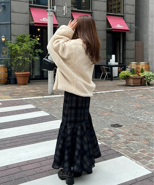 Olu.（オルドット）の「テーラードボアショートコート（その他アウター・レディース・ベージュ/ブラウン/アイボリー・FREE）」の5枚目の写真