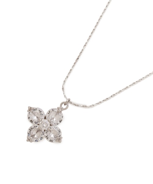 JILL by JILL STUART（ジルバイジルスチュアート）の「【数量限定追加】Cubic 大粒クローバーネックレス　ギフト/プレゼント（ネックレス・レディース・シルバー・FREE）」の9枚目の写真