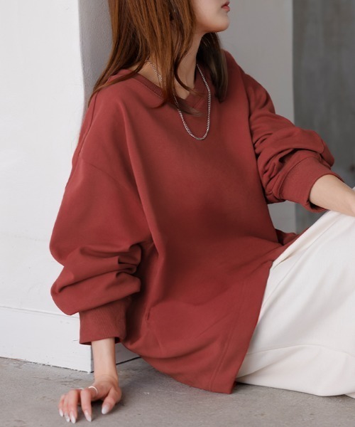 HUG.U(ハグユー)の「サイドタック Vネックスウェット(スウェット・レディース・ブラック/ライトブルー/ダークブラウン/ライトグレー/ライトオリーブ/レッド/ホワイト/ベージュ/ダークグレー/ネイビー/イエロー/ブルー系その他/オレンジ・FREE)」の12枚目の写真