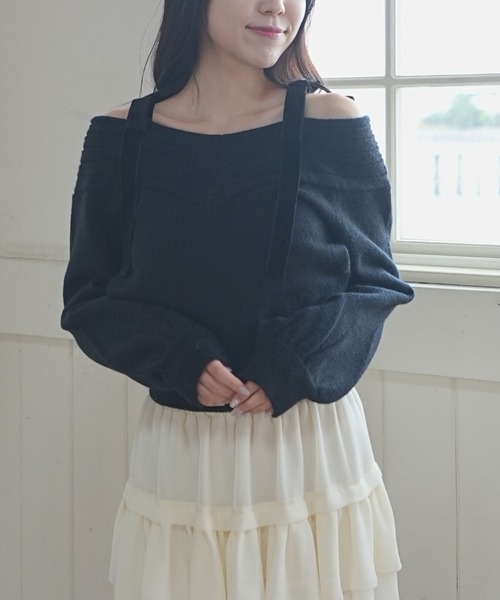 archives（アルシーヴ）の「ベロアリボンリブオフショルニットプルオーバー（ニット/セーター・レディース・グレー/ワイン/アイボリー/ブラック・MEDIUM）」の2枚目の写真