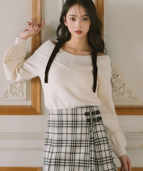 archives（アルシーヴ）の「ベロアリボンリブオフショルニットプルオーバー（ニット/セーター・レディース・グレー/ワイン/アイボリー/ブラック・MEDIUM）」の19枚目の写真