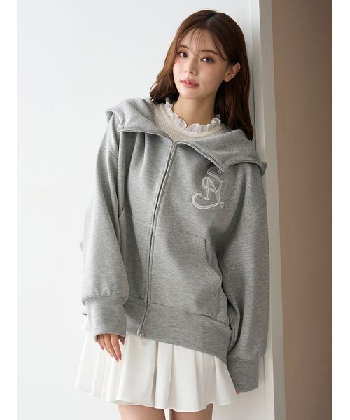 SNIDEL(スナイデル)の「エンブレムボンディングパーカー(パーカー・レディース・ホワイト/グレー/ライトブルー・F)」の6枚目の写真