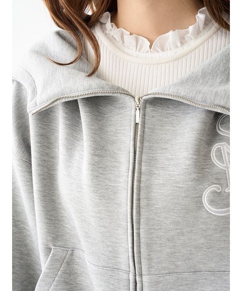 SNIDEL(スナイデル)の「エンブレムボンディングパーカー(パーカー・レディース・ホワイト/グレー/ライトブルー・F)」の9枚目の写真