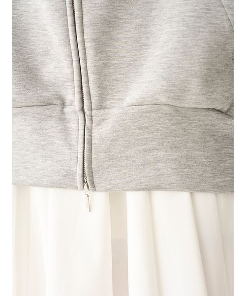 SNIDEL(スナイデル)の「エンブレムボンディングパーカー(パーカー・レディース・ホワイト/グレー/ライトブルー・F)」の11枚目の写真