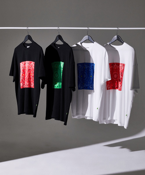 VERSE ONE（バースワン）の「PAISLEY LOGO BANDANA T-SHIRTS BLACK/RED（Tシャツ/カットソー・レディース・その他・LARGE/MEDIUM/SMALL）」の7枚目の写真