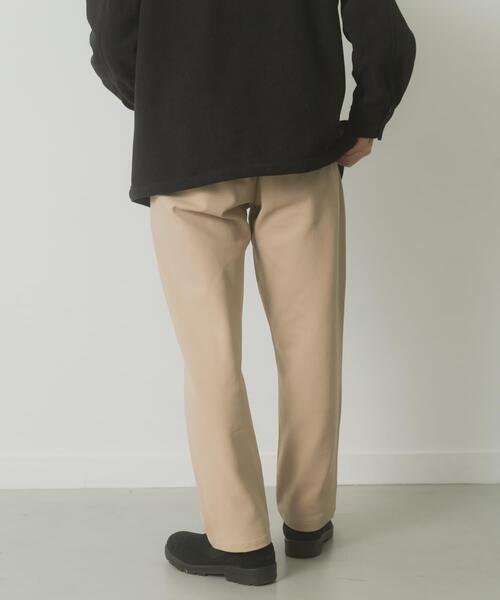 ITEMS URBANRESEARCH(アイテムズ アーバンリサーチ)の「360°stretchツイルパンツ(その他パンツ・メンズ・ベージュ/ブラック・MEDIUM/LARGE)」の11枚目の写真