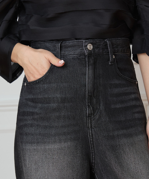 IENA LA BOUCLE（イエナラブークル）の「《追加2》IENA LA BOUCLE ソフトデニムシルエットパンツ（デニムパンツ・レディース・ブラック系その他・40/38）」の5枚目の写真